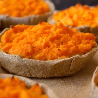 Sklandrausis - traditional latvian vegetable tarts